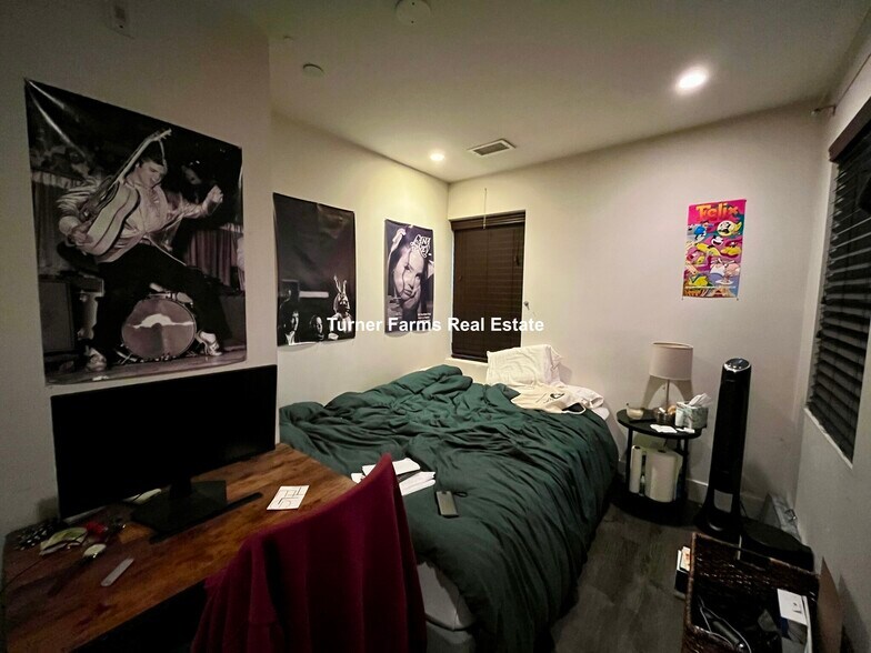 Building Photo - 24 Washburn St