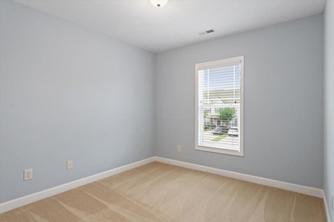 Building Photo - 223 Morgan Brook Way