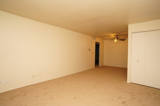 Building Photo - 1101 Florence Ave