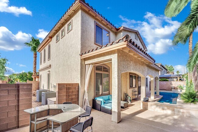 Building Photo - 875 Chaste Ct