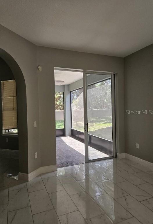 Building Photo - 2902 Bonita Cir