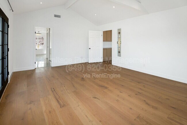 Building Photo - 28142 Ambar