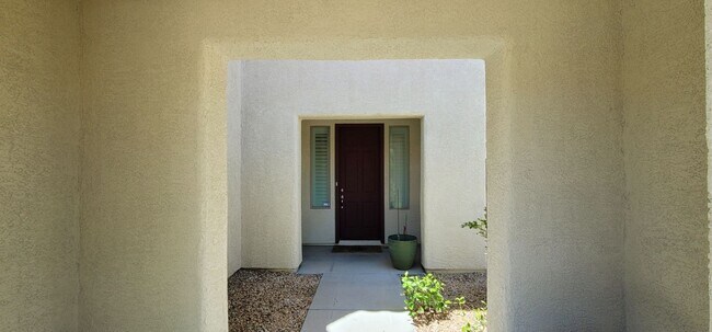 Building Photo - 2617 Vendange Pl