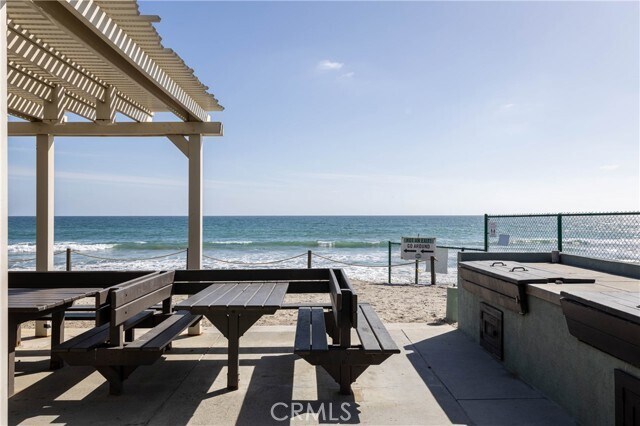 Building Photo - 2703 Via Montecito