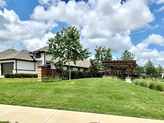 Building Photo - 20702 Wilde Redbud Trl