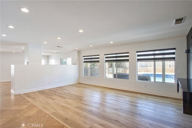 Building Photo - 23126 Teil Glen Rd