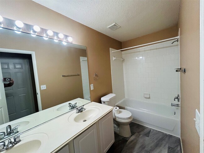 Building Photo - 5018 Rocky Manor Ln