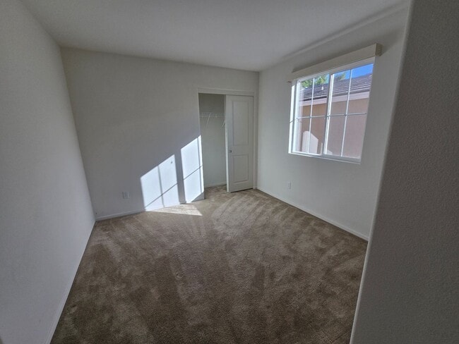 Building Photo - 3BR / 2.5BA Dream home in the heart of El Cajon!