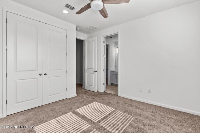 Building Photo - 475 Marquesa Cir