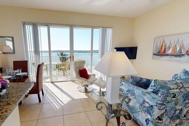 Building Photo - 8800 Bay Pines Blvd