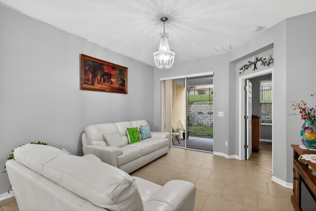 Building Photo - 17523 Promenade Dr