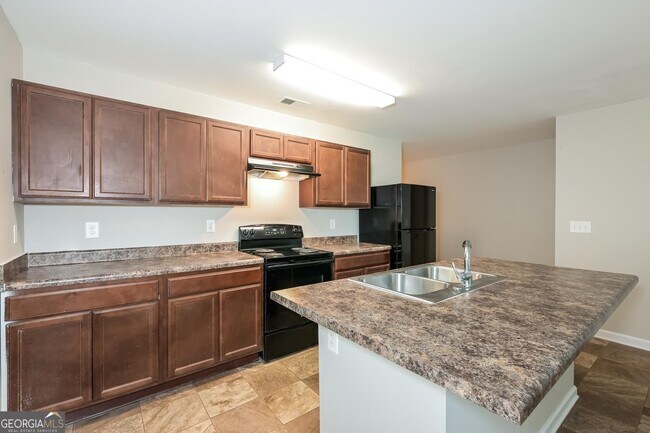 Building Photo - 411 Erin Ct
