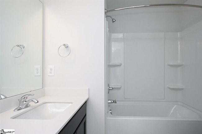 Building Photo - 9 Meteora Way