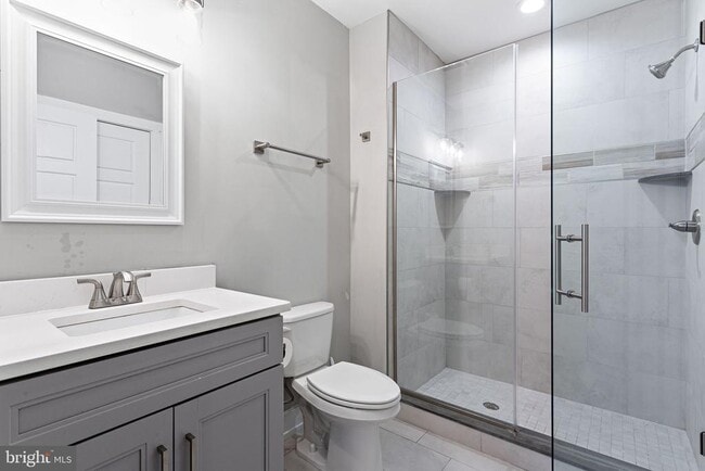 Building Photo - 1640 Edgley St