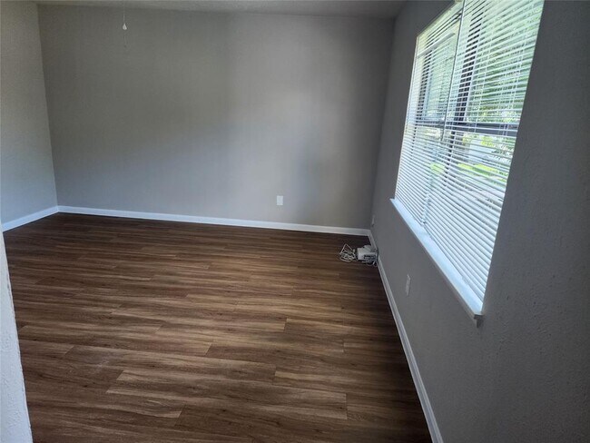 Building Photo - 10146 Horseshoe Bend Dr