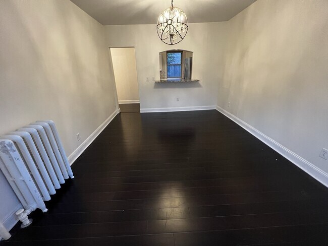 Building Photo - 31 Queensberry St