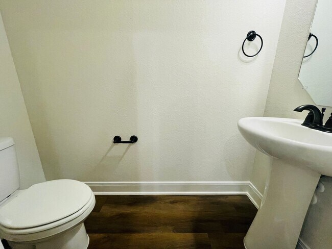 Building Photo - 13706 Enzo Gate