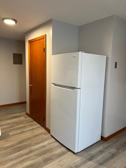 Kitchen - 249 Davison Rd