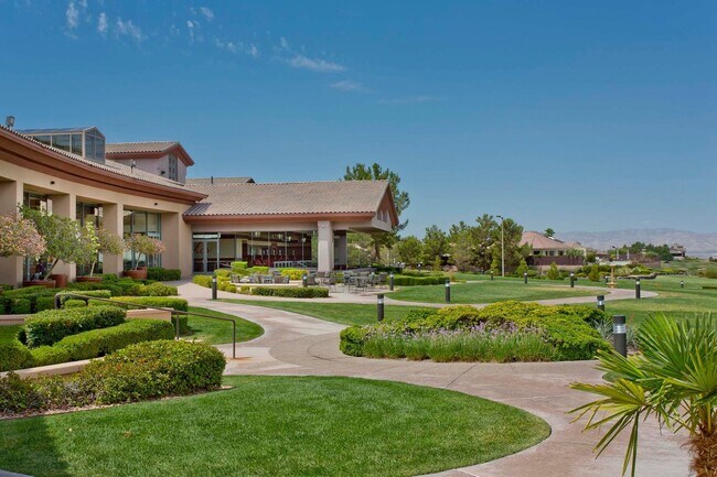 Building Photo - 2 bed 2 bath Franklin patio home in Sun City Anthem!