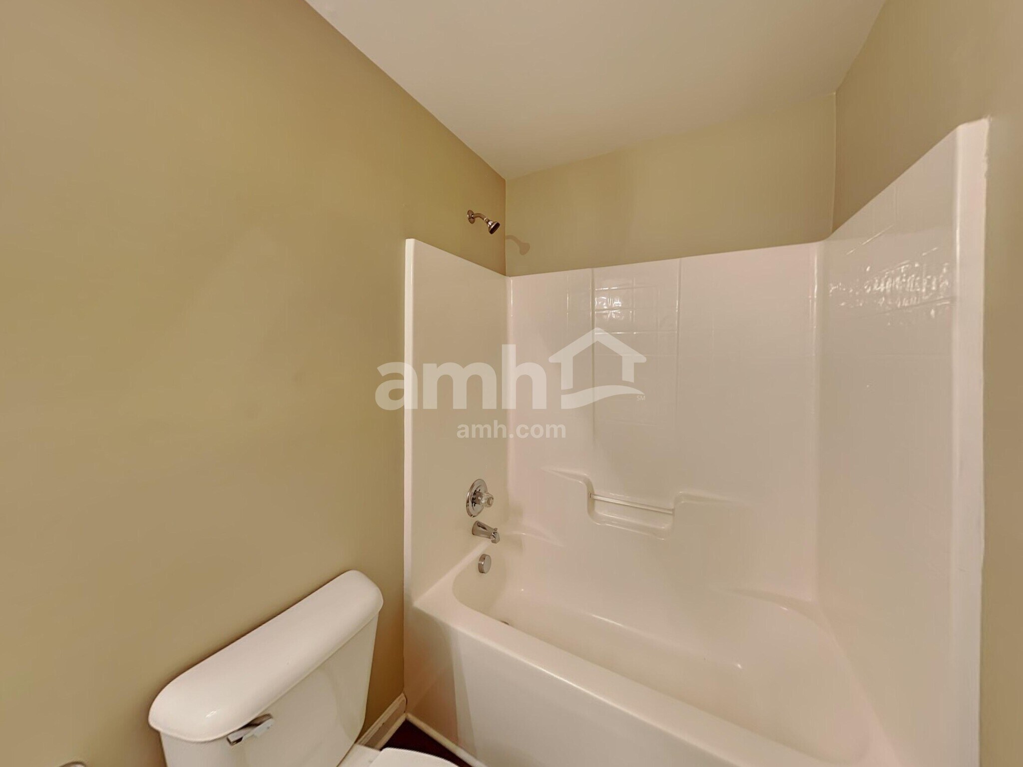 Building Photo - 295 Springs Xing