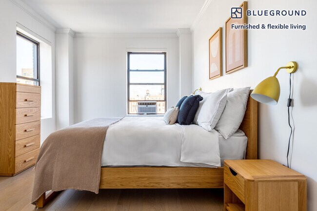 Building Photo - 915 West End Ave