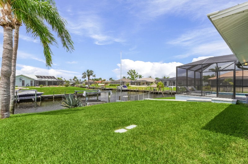 Building Photo - 1047 SE 30th Terrace