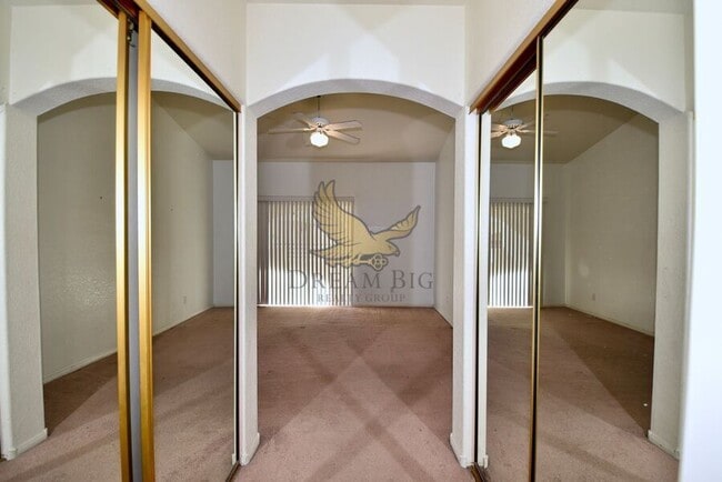 Building Photo - 3320 S Fort Apache Rd