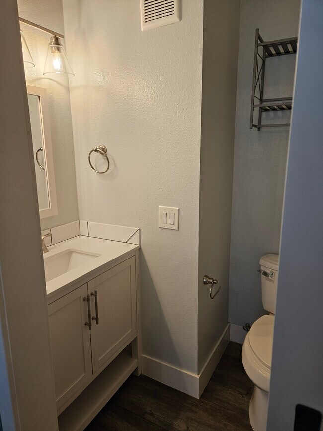 Building Photo - 30902 Club House Dr