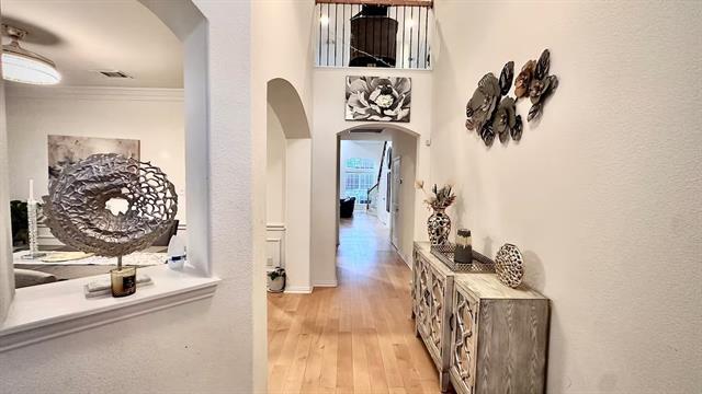 Building Photo - 1237 Tioga Dr