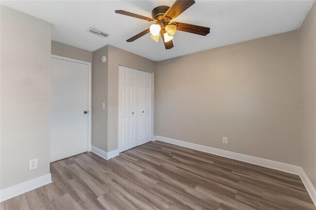 Building Photo - 5201 Bellefield Dr