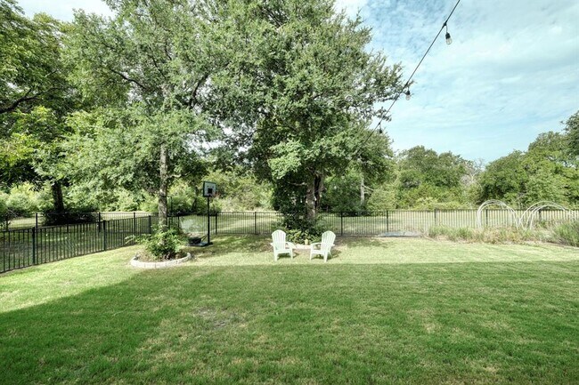 Building Photo - 9701 McKnight Lp