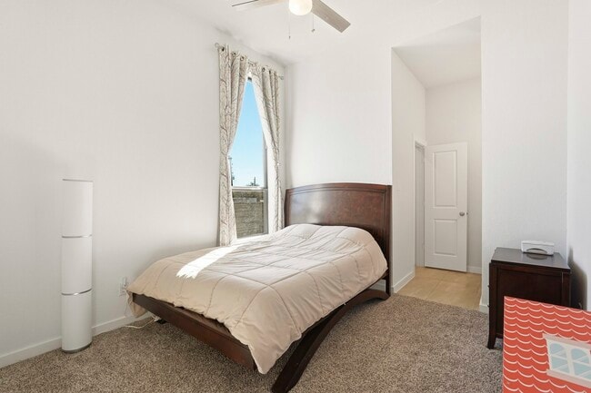 Building Photo - 2239 Plum Creek Dr