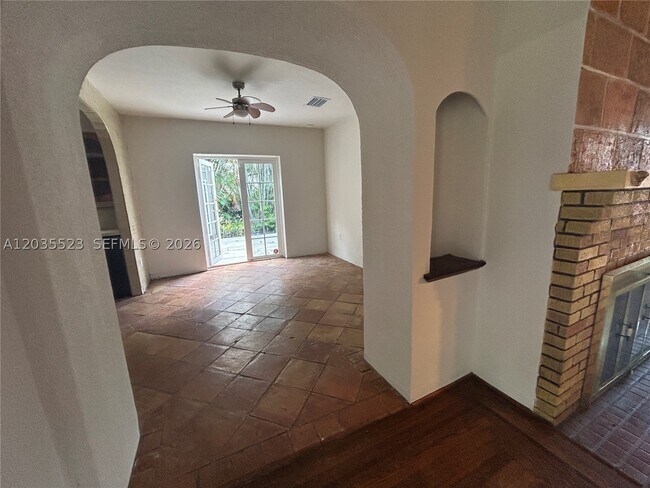 Building Photo - 9600 N Miami Ave