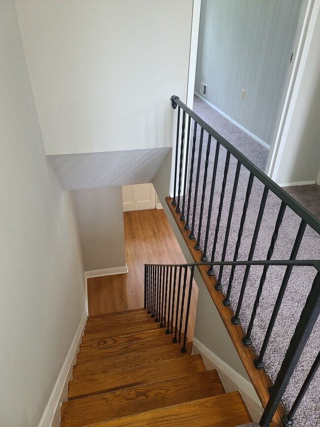 Building Photo - 303 Wisewell Ct