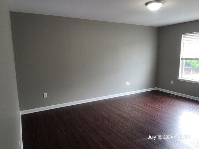 Building Photo - 3 Bedroom Townhouse for Rent in Waynesboro!