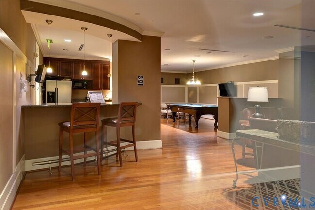 Building Photo - 301 Virginia St