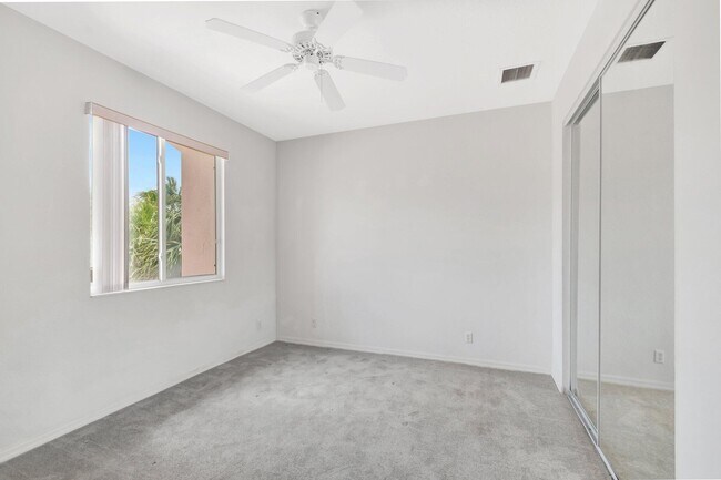 Building Photo - 11286 Regatta Ln