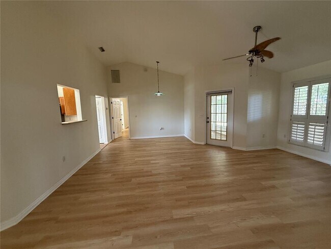 Building Photo - 5015 SW 78 Way