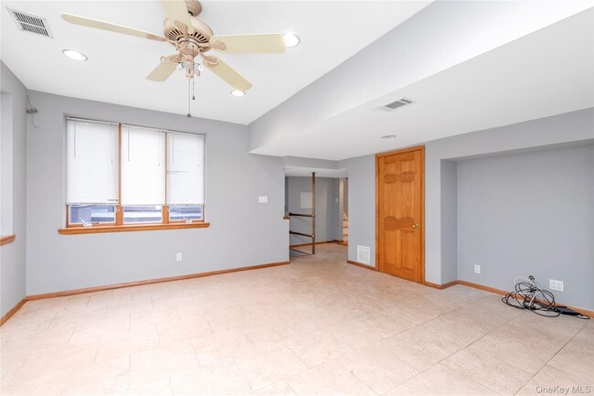 Building Photo - 5 Glenbrook Rd