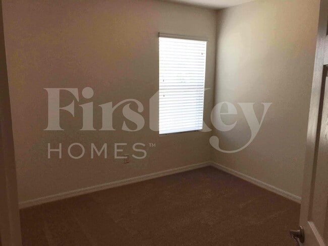 Building Photo - 217 NW 9th St