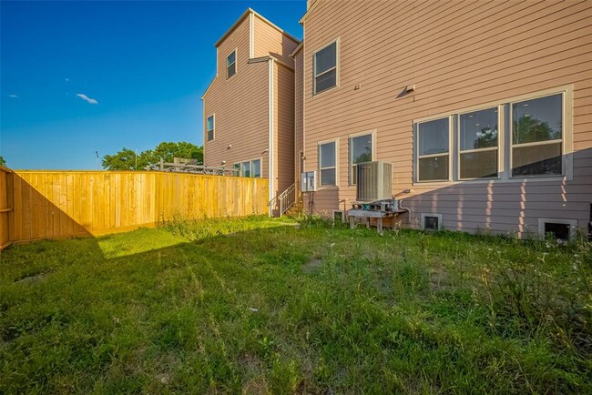 Building Photo - 9404 Glenfield Ct