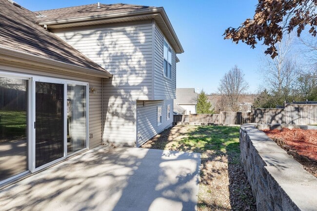 Building Photo - Single-Family Home in Black Oak Estates, Branson