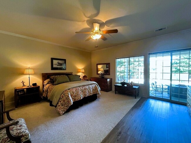 Building Photo - 120 Agua Verdi Dr