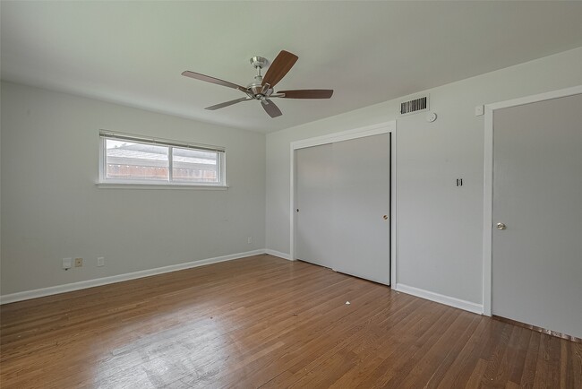 Building Photo - 4115 Mischire Dr