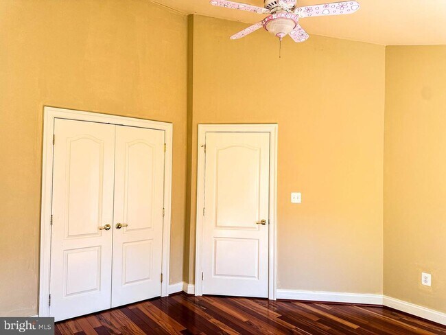 Building Photo - 6403 Velliety Ln