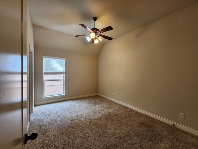 Building Photo - 27123 Bunker Bluff Ct