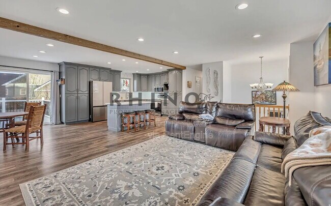 Building Photo - 9218 Laura Anne Wy.