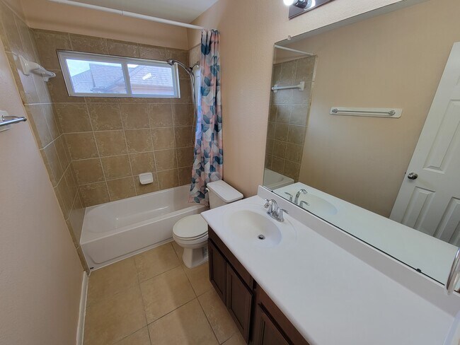 Building Photo - 20931 Flower Croft Ct