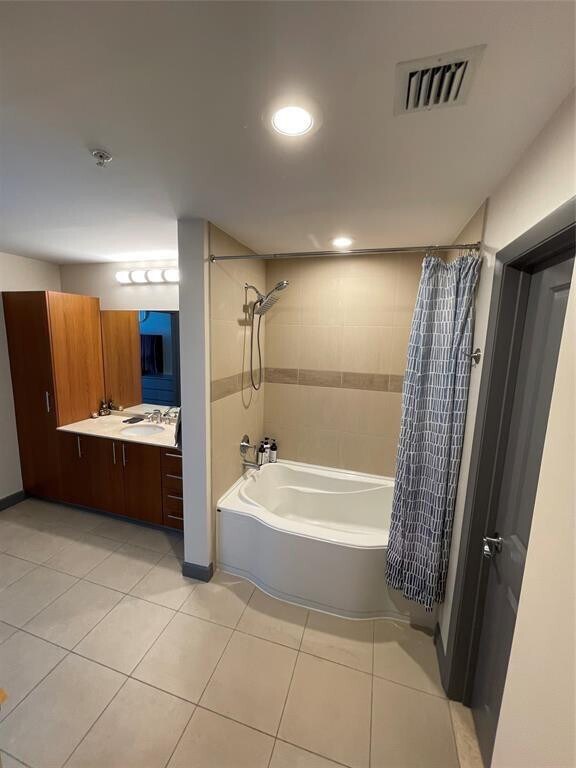 Building Photo - 1945 S Ocean Dr