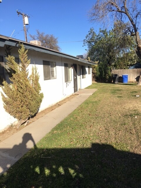 Primary Photo - 2011 Parker Pl